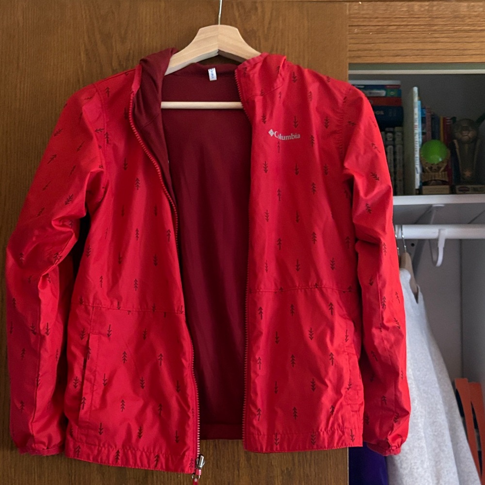 Columbia Vibrant Red Outdoor Jacket. Boys large - 12, reversible.